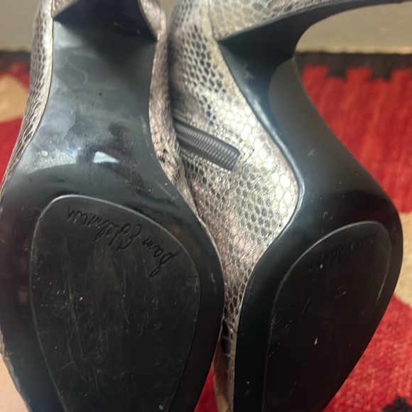 gorgeous Sam Elderman size 6 zip up heels. New without box. - Picture 5 of 7